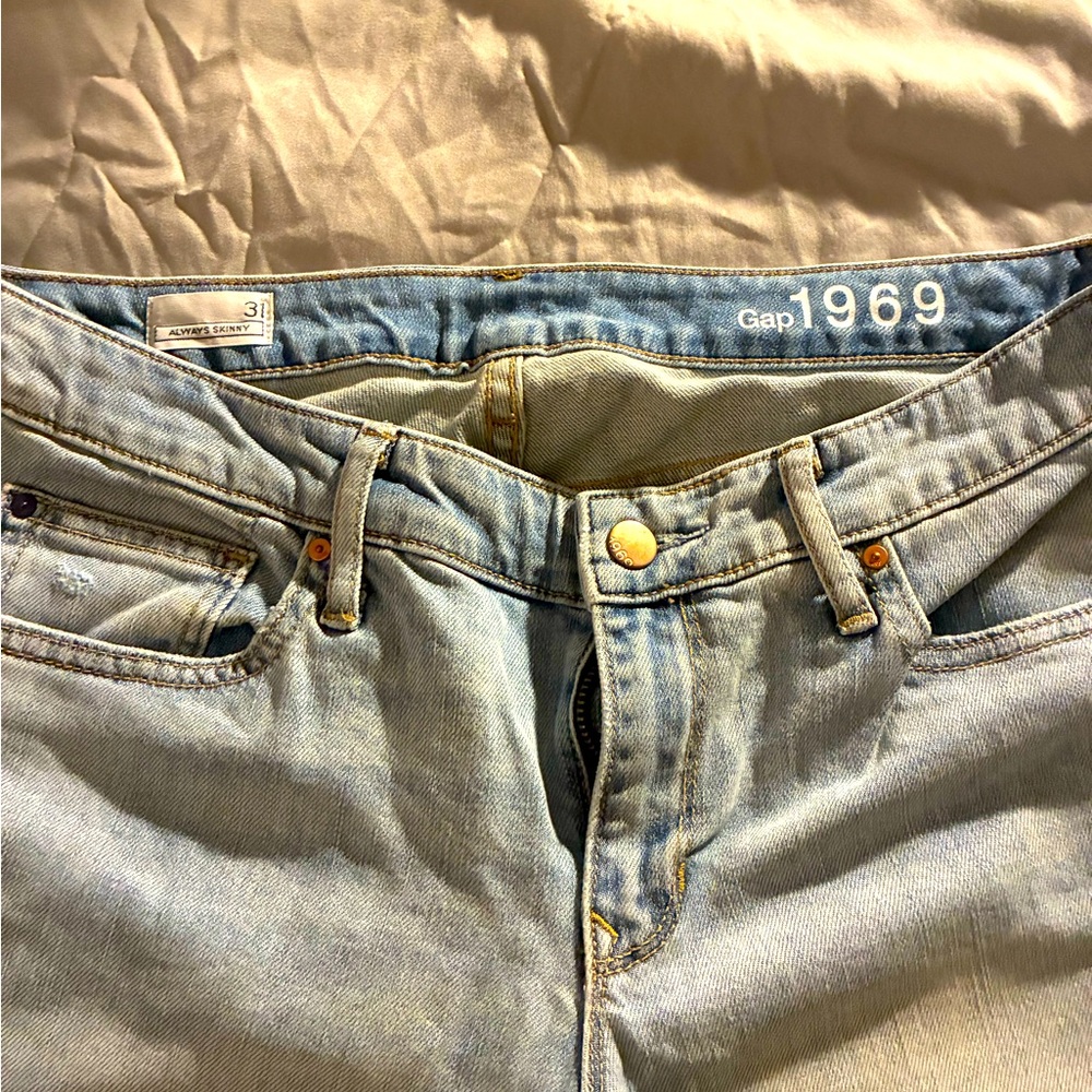 GAP Women's Sky Blue Cropped Jeans
